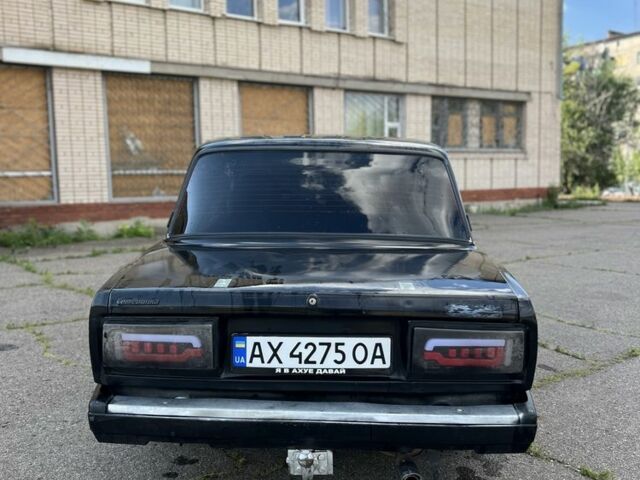 Черный ВАЗ 2107, объемом двигателя 1.5 л и пробегом 100 тыс. км за 768 $, фото 3 на Automoto.ua