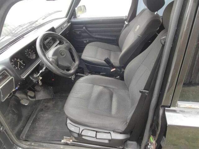 Черный ВАЗ 2107, объемом двигателя 1.5 л и пробегом 77 тыс. км за 1194 $, фото 7 на Automoto.ua