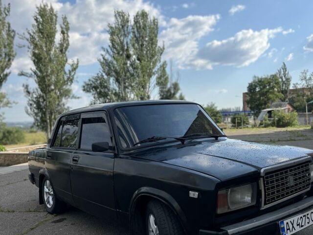 Черный ВАЗ 2107, объемом двигателя 1.5 л и пробегом 100 тыс. км за 768 $, фото 1 на Automoto.ua