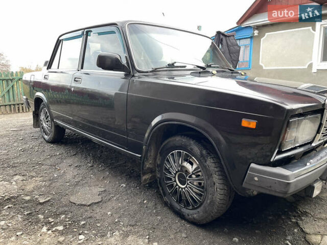 Черный ВАЗ 2107, объемом двигателя 1.45 л и пробегом 6 тыс. км за 1250 $, фото 3 на Automoto.ua