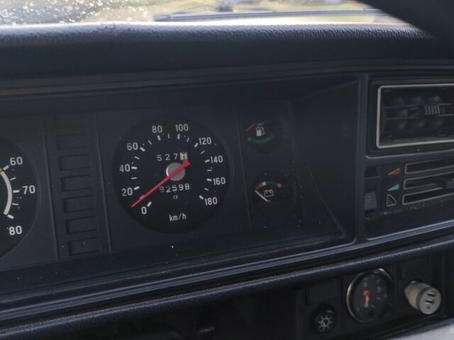 Чорний ВАЗ 2107, об'ємом двигуна 1.5 л та пробігом 93 тис. км за 800 $, фото 4 на Automoto.ua