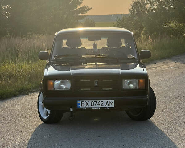 Черный ВАЗ 2107, объемом двигателя 1.5 л и пробегом 110 тыс. км за 1450 $, фото 1 на Automoto.ua