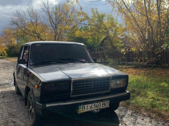 Черный ВАЗ 2107, объемом двигателя 1.5 л и пробегом 90 тыс. км за 1072 $, фото 3 на Automoto.ua