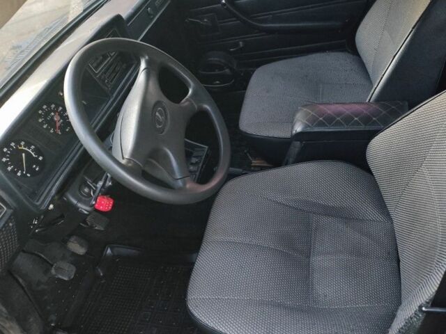 Чорний ВАЗ 2107, об'ємом двигуна 1.5 л та пробігом 93 тис. км за 800 $, фото 2 на Automoto.ua