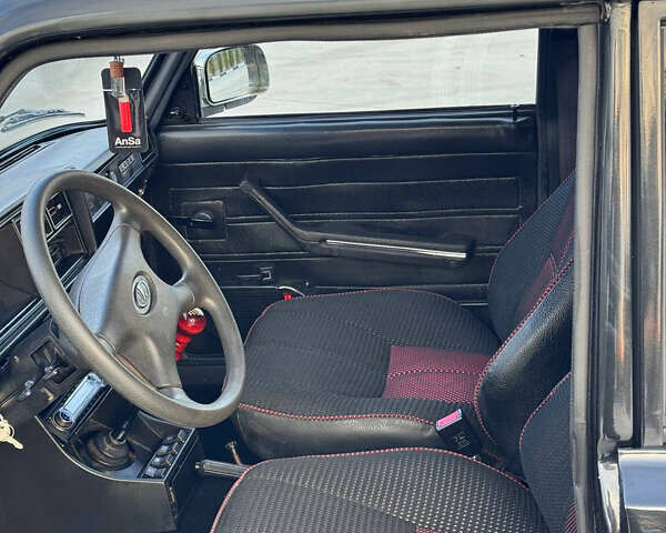 Чорний ВАЗ 2107, об'ємом двигуна 1.45 л та пробігом 35 тис. км за 2100 $, фото 7 на Automoto.ua