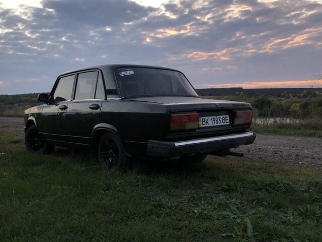 Черный ВАЗ 2107, объемом двигателя 0 л и пробегом 50 тыс. км за 1004 $, фото 2 на Automoto.ua