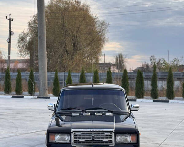 Чорний ВАЗ 2107, об'ємом двигуна 1.45 л та пробігом 35 тис. км за 2100 $, фото 1 на Automoto.ua