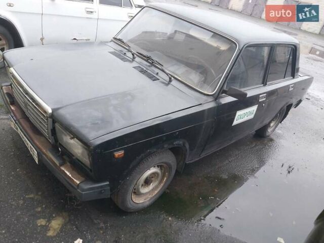 Черный ВАЗ 2107, объемом двигателя 1.6 л и пробегом 95 тыс. км за 1000 $, фото 2 на Automoto.ua