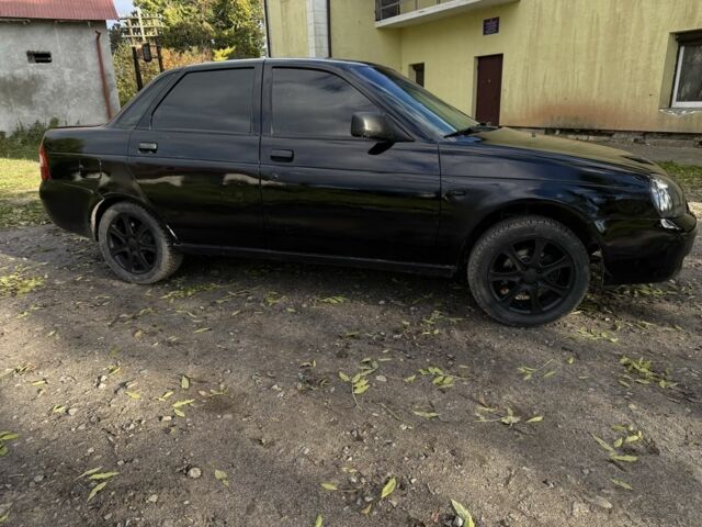 Черный ВАЗ 2107, объемом двигателя 1.6 л и пробегом 320 тыс. км за 1400 $, фото 4 на Automoto.ua