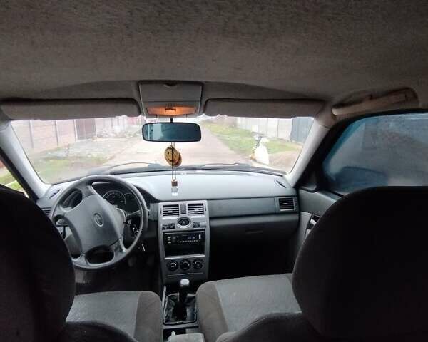 Черный ВАЗ 2107, объемом двигателя 1.6 л и пробегом 100 тыс. км за 1600 $, фото 6 на Automoto.ua