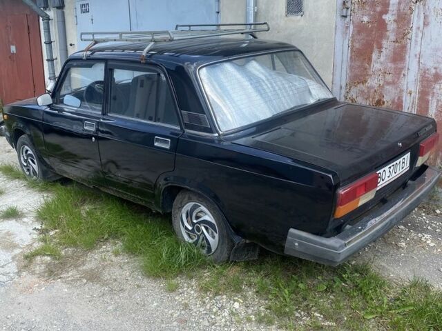 Черный ВАЗ 2107, объемом двигателя 1.5 л и пробегом 200 тыс. км за 900 $, фото 3 на Automoto.ua