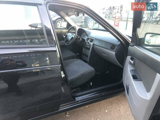 Чорний ВАЗ 2107, об'ємом двигуна 1.6 л та пробігом 85 тис. км за 3100 $, фото 12 на Automoto.ua