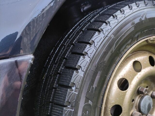 Чорний ВАЗ 2107, об'ємом двигуна 1.6 л та пробігом 170 тис. км за 2400 $, фото 7 на Automoto.ua