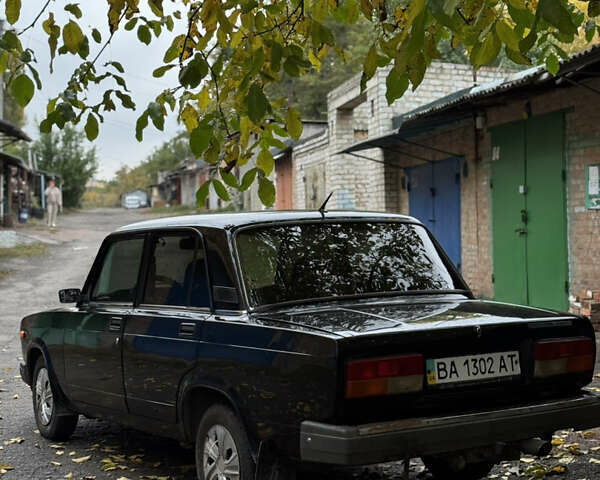 Черный ВАЗ 2107, объемом двигателя 1.6 л и пробегом 241 тыс. км за 1700 $, фото 6 на Automoto.ua