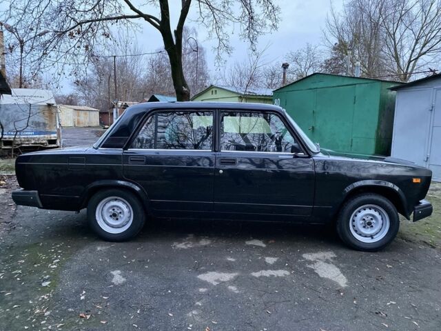 Черный ВАЗ 2107, объемом двигателя 1.6 л и пробегом 99 тыс. км за 2400 $, фото 5 на Automoto.ua
