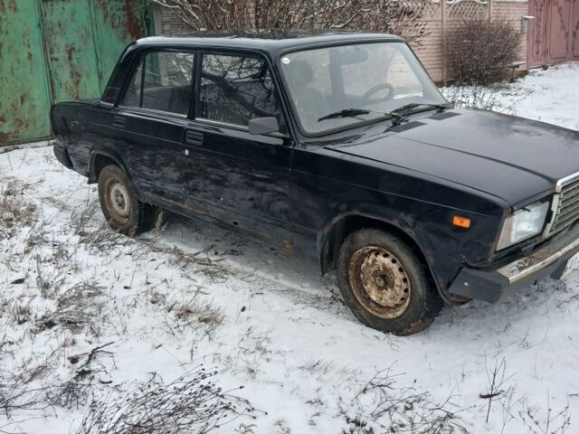 Черный ВАЗ 2107, объемом двигателя 0 л и пробегом 120 тыс. км за 568 $, фото 1 на Automoto.ua