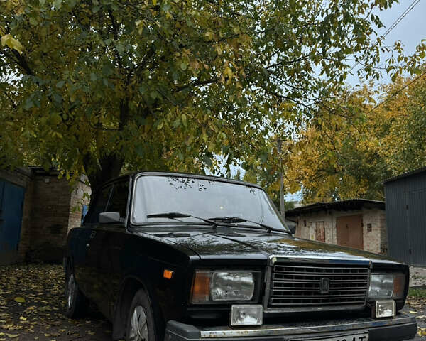 Черный ВАЗ 2107, объемом двигателя 1.6 л и пробегом 241 тыс. км за 1700 $, фото 2 на Automoto.ua