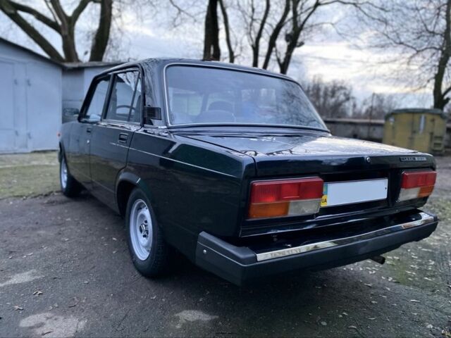 Черный ВАЗ 2107, объемом двигателя 1.6 л и пробегом 99 тыс. км за 2400 $, фото 3 на Automoto.ua