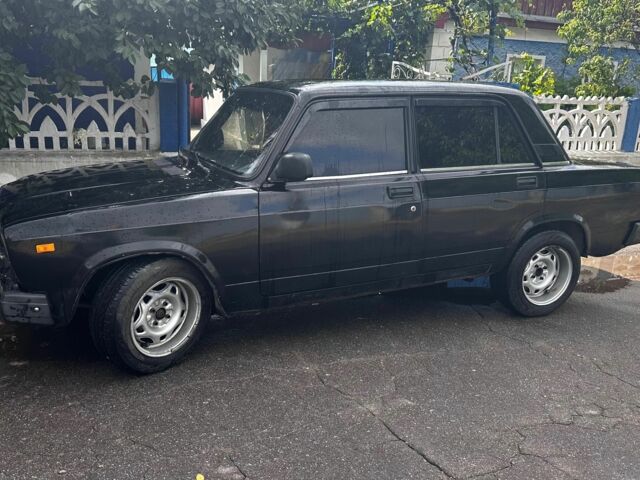 Чорний ВАЗ 2107, об'ємом двигуна 1.6 л та пробігом 100 тис. км за 1500 $, фото 4 на Automoto.ua