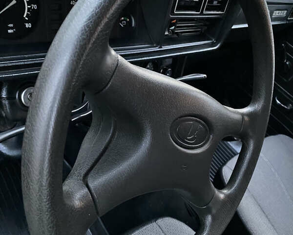 Чорний ВАЗ 2107, об'ємом двигуна 1.57 л та пробігом 99 тис. км за 2400 $, фото 3 на Automoto.ua