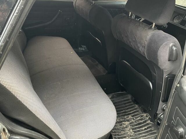 Чорний ВАЗ 2107, об'ємом двигуна 1.6 л та пробігом 109 тис. км за 1300 $, фото 6 на Automoto.ua