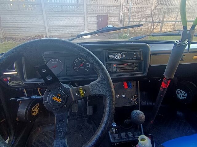 Черный ВАЗ 2107, объемом двигателя 16 л и пробегом 100 тыс. км за 1500 $, фото 7 на Automoto.ua