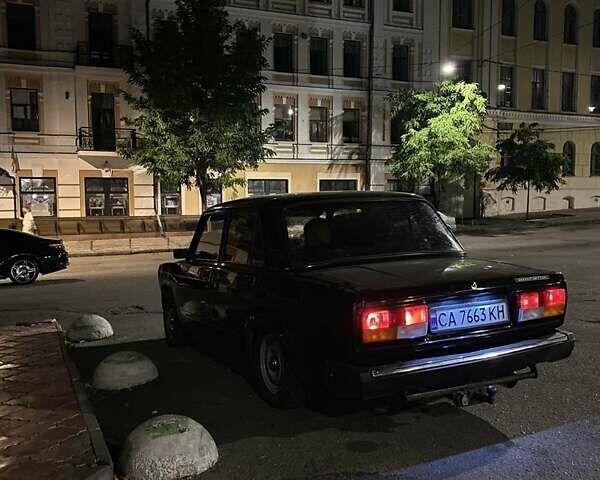 Черный ВАЗ 2107, объемом двигателя 1.6 л и пробегом 50 тыс. км за 1500 $, фото 6 на Automoto.ua