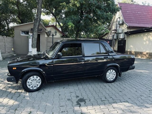 Черный ВАЗ 2107, объемом двигателя 1.6 л и пробегом 65 тыс. км за 2000 $, фото 1 на Automoto.ua