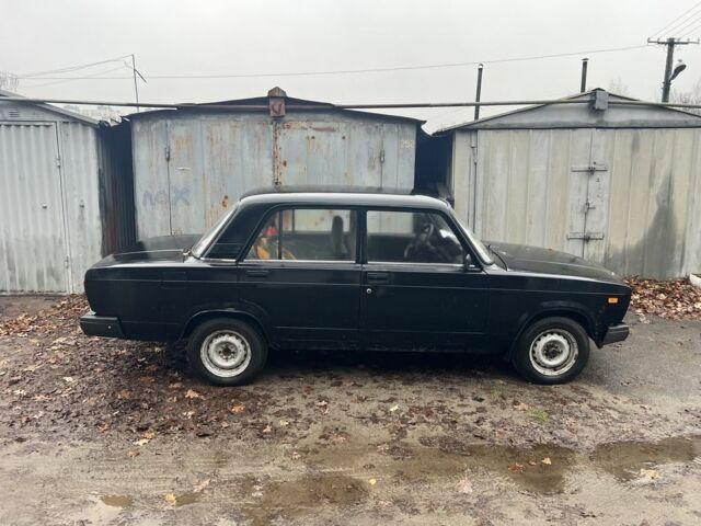 Черный ВАЗ 2107, объемом двигателя 1.6 л и пробегом 96 тыс. км за 500 $, фото 1 на Automoto.ua