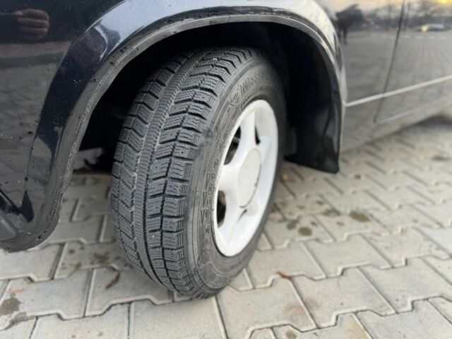 Чорний ВАЗ 2107, об'ємом двигуна 1.5 л та пробігом 90 тис. км за 2500 $, фото 4 на Automoto.ua