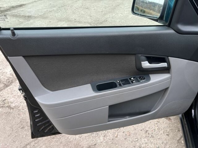 Черный ВАЗ 2107, объемом двигателя 1.6 л и пробегом 157 тыс. км за 2550 $, фото 6 на Automoto.ua