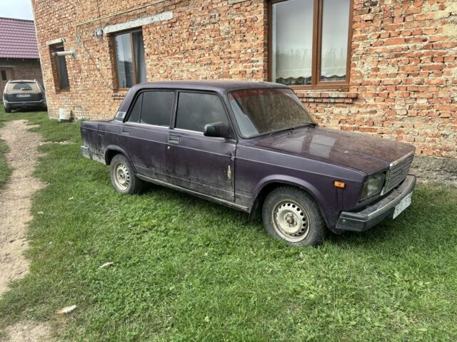 Фіолетовий ВАЗ 2107, об'ємом двигуна 0 л та пробігом 222 тис. км за 292 $, фото 4 на Automoto.ua