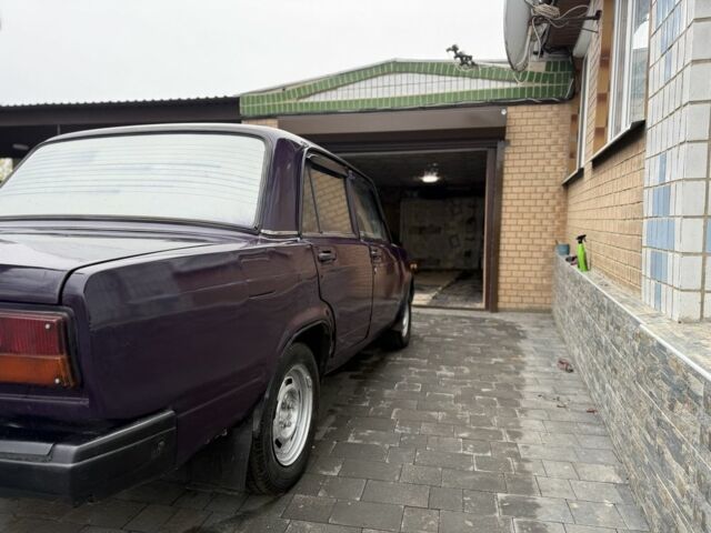 Фиолетовый ВАЗ 2107, объемом двигателя 1.5 л и пробегом 100 тыс. км за 750 $, фото 2 на Automoto.ua