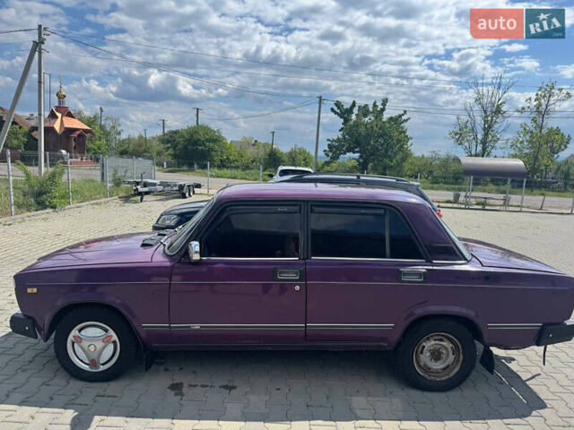 ВАЗ 2107 1995 в Глубокой на Automoto.ua Фиолетовый ВАЗ 2107, объемом двигателя 1.57 л и пробегом 70 тыс. км за 800 $, фото 1 на Automoto.ua