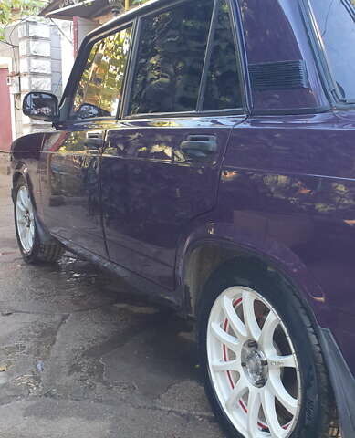 Фиолетовый ВАЗ 2107, объемом двигателя 1.69 л и пробегом 40 тыс. км за 2500 $, фото 3 на Automoto.ua