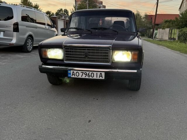 Фиолетовый ВАЗ 2107, объемом двигателя 1.6 л и пробегом 2 тыс. км за 1100 $, фото 6 на Automoto.ua