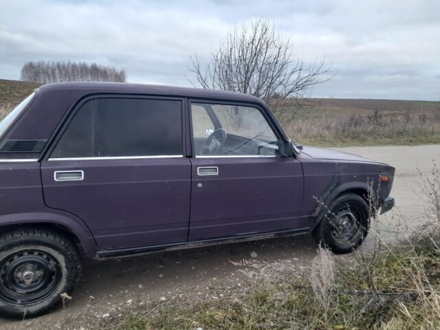 Фиолетовый ВАЗ 2107, объемом двигателя 3 л и пробегом 100 тыс. км за 473 $, фото 4 на Automoto.ua