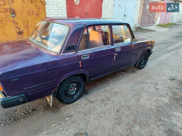 Фиолетовый ВАЗ 2107, объемом двигателя 1.6 л и пробегом 450 тыс. км за 700 $, фото 24 на Automoto.ua