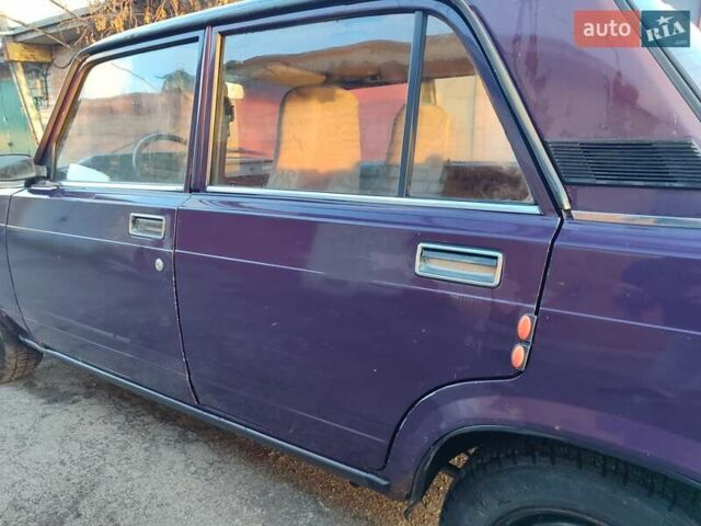 Фиолетовый ВАЗ 2107, объемом двигателя 1.6 л и пробегом 450 тыс. км за 700 $, фото 30 на Automoto.ua
