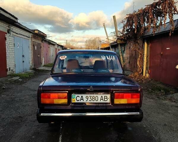 Фиолетовый ВАЗ 2107, объемом двигателя 1.6 л и пробегом 450 тыс. км за 700 $, фото 26 на Automoto.ua