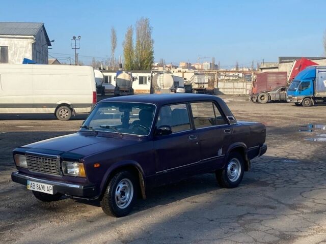 Фіолетовий ВАЗ 2107, об'ємом двигуна 1.5 л та пробігом 185 тис. км за 850 $, фото 1 на Automoto.ua