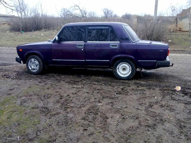 Фиолетовый ВАЗ 2107, объемом двигателя 1.3 л и пробегом 150 тыс. км за 1000 $, фото 4 на Automoto.ua