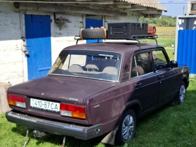 Фіолетовий ВАЗ 2107, об'ємом двигуна 0 л та пробігом 200 тис. км за 768 $, фото 1 на Automoto.ua
