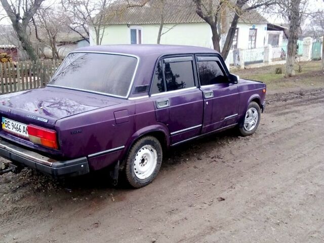 Фиолетовый ВАЗ 2107, объемом двигателя 1.3 л и пробегом 150 тыс. км за 1000 $, фото 2 на Automoto.ua