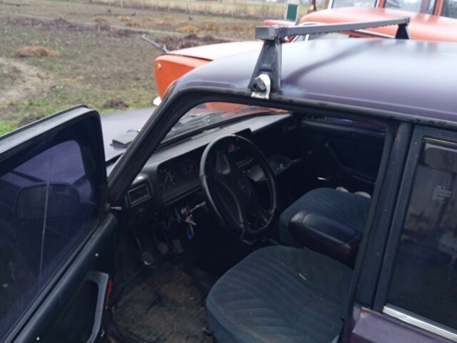 Фіолетовий ВАЗ 2107, об'ємом двигуна 1.5 л та пробігом 160 тис. км за 473 $, фото 2 на Automoto.ua