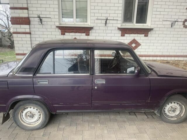 Фиолетовый ВАЗ 2107, объемом двигателя 0 л и пробегом 2 тыс. км за 1100 $, фото 3 на Automoto.ua
