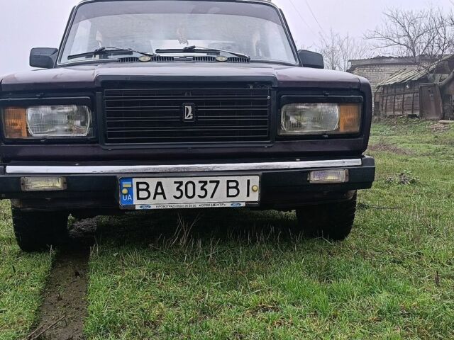 Фиолетовый ВАЗ 2107, объемом двигателя 1.5 л и пробегом 270 тыс. км за 710 $, фото 1 на Automoto.ua