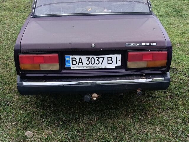 Фиолетовый ВАЗ 2107, объемом двигателя 1.5 л и пробегом 270 тыс. км за 710 $, фото 2 на Automoto.ua