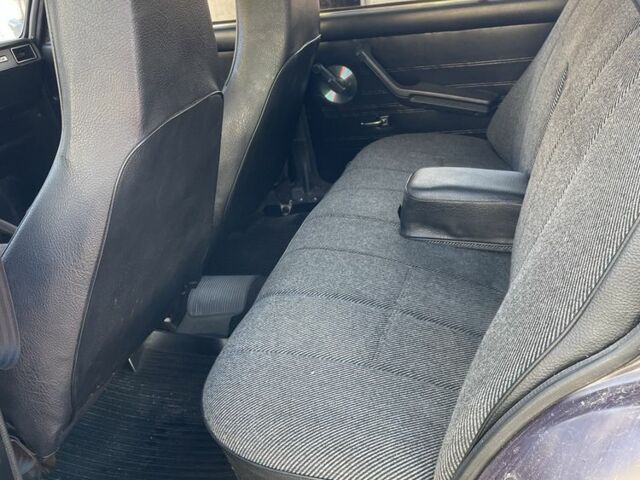 Фіолетовий ВАЗ 2107, об'ємом двигуна 1.5 л та пробігом 36 тис. км за 950 $, фото 8 на Automoto.ua