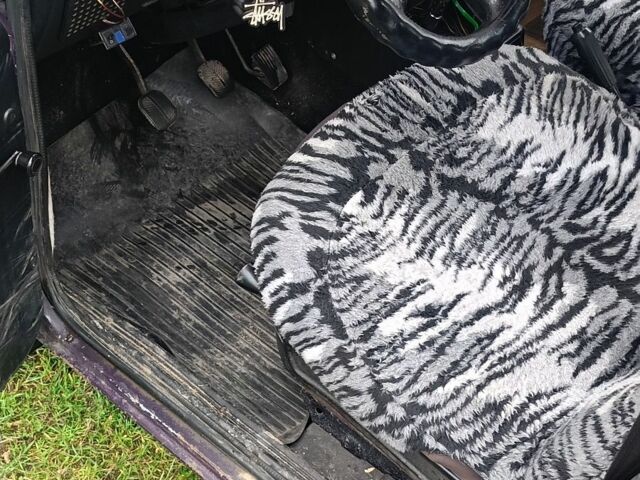 Фиолетовый ВАЗ 2107, объемом двигателя 1.5 л и пробегом 270 тыс. км за 710 $, фото 8 на Automoto.ua